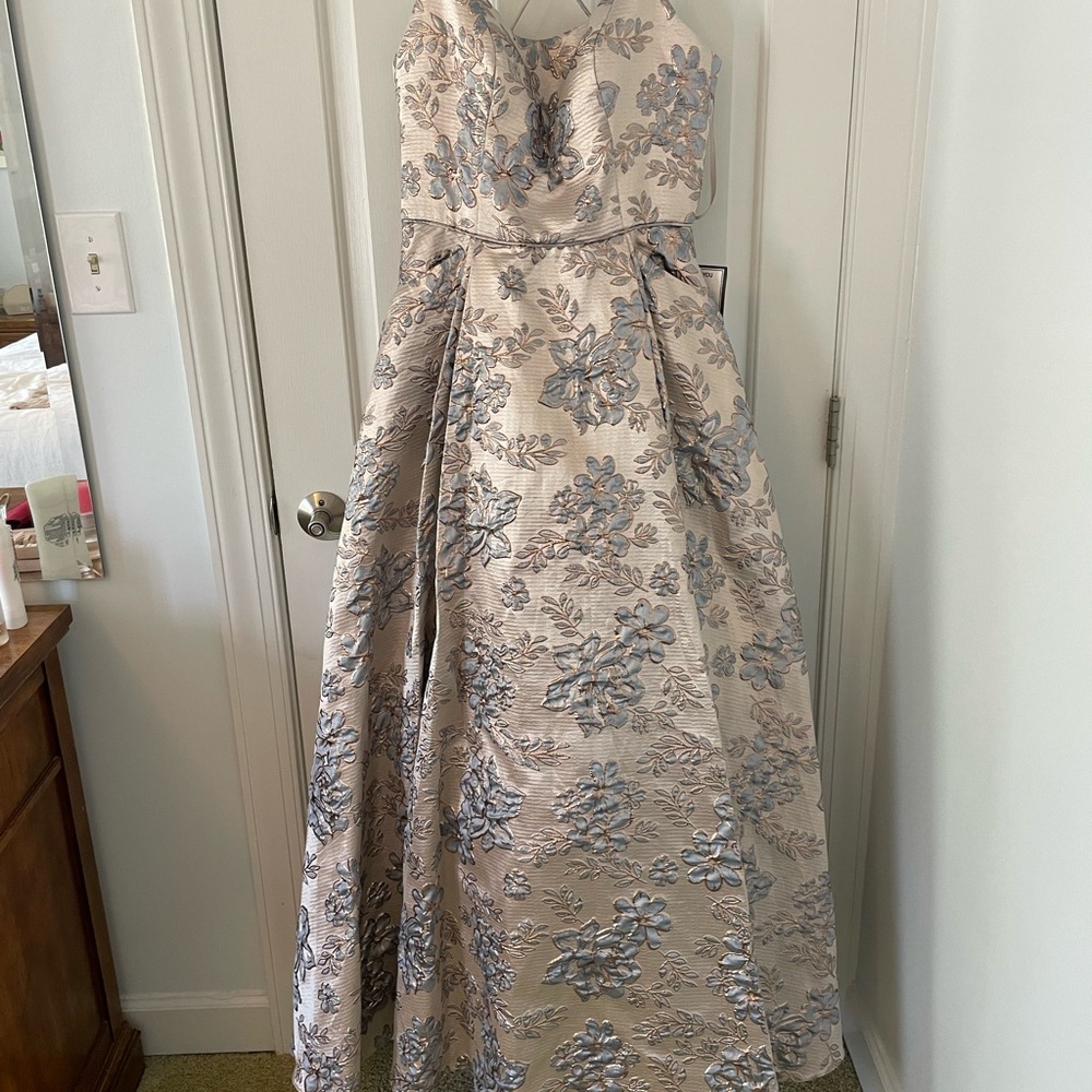 NWT Blondie Champagne Brocade Gown with Floral details